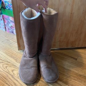 Brown Bearpaw boots size 10